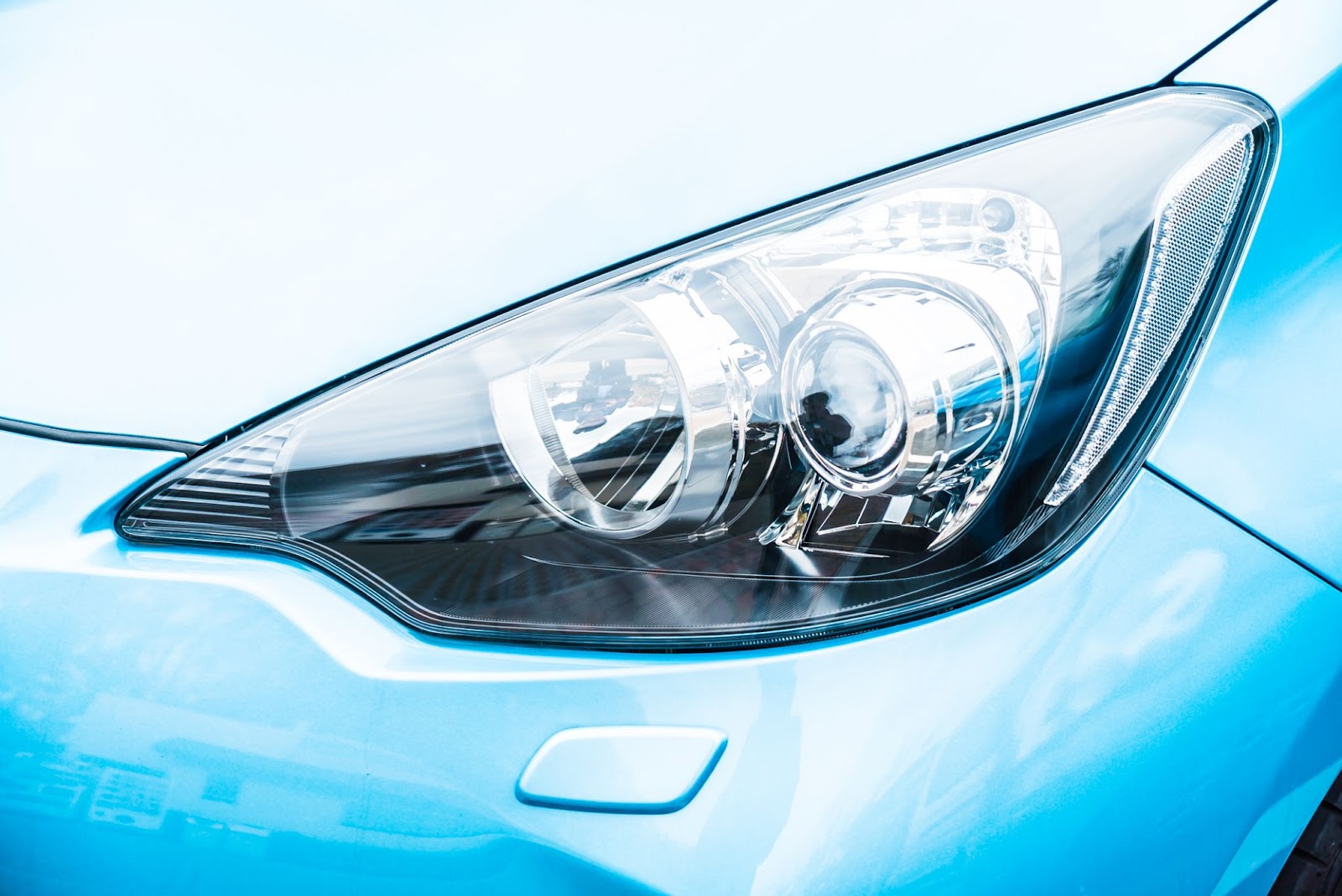 Beyond Autopilot: Unlock Tesla’s True Shine with a Ceramic Shield (And Stop Worrying About Paint Chips)